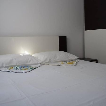 Apartmani Celjak Паг Экстерьер фото