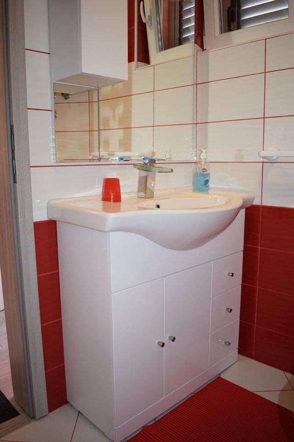 Apartmani Celjak Паг Экстерьер фото