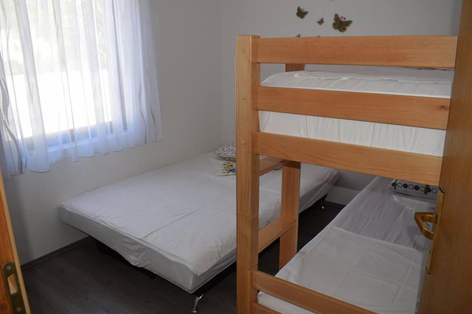 Apartmani Celjak Паг Экстерьер фото